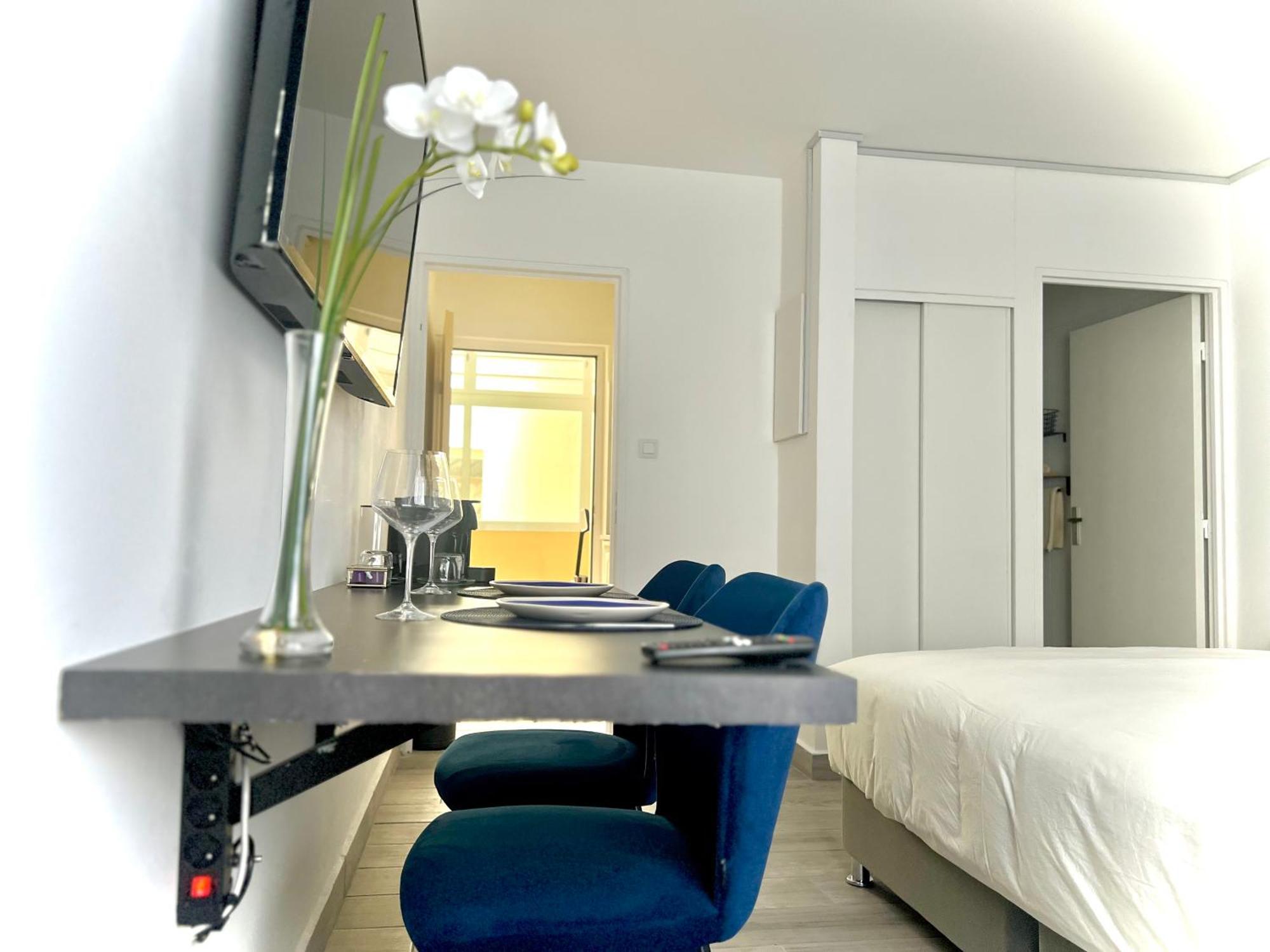 T1 - Le Paille En Queue - Neuf, Vue Jardin, 11Min Aeroport Apartment Saint-Denis Exterior foto