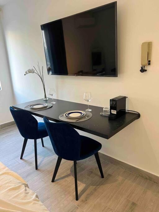 T1 - Le Paille En Queue - Neuf, Vue Jardin, 11Min Aeroport Apartment Saint-Denis Exterior foto